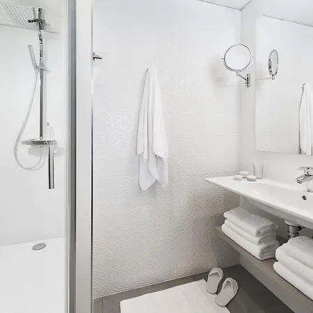 Resort Valdys Thalasso & - La Baie Douarnenez